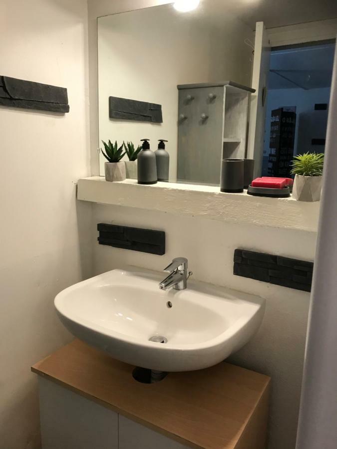 Joli Studio Au Coeur De Verdun Екстер'єр фото